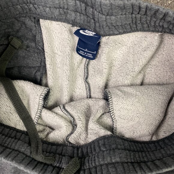Nike Cargo Sweatpants Men's Large Gray Sportswear Club Fleece Joggers 586385 071 - Picture 7 of 14